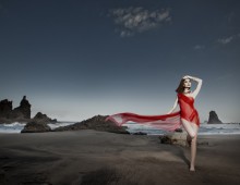 THE SHOWROOM MAG / BEACHES FOREVER