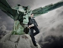 THE SHOWROOM MAG / EL HOMBRE CON ANGEL